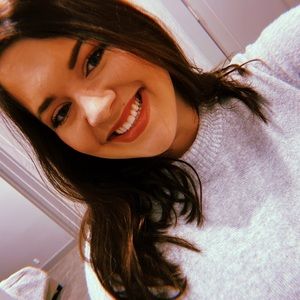 Meet your Posher, Alyssa